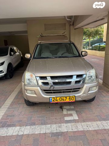 מודעת רכב איסוזו די-מקס