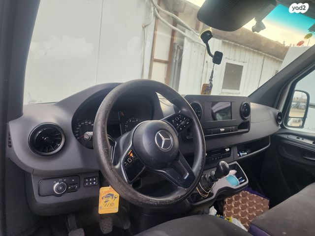 מודעת רכב מרצדס-בנץ ספרינטר