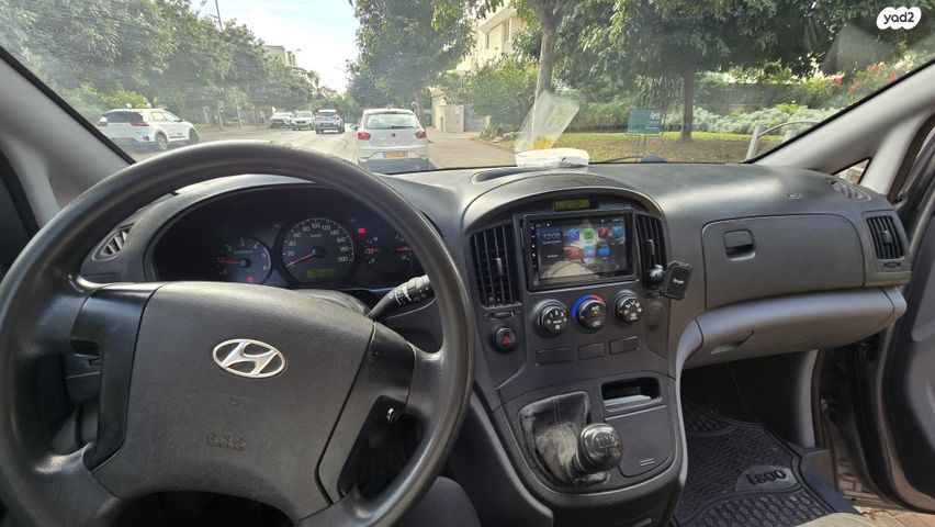 יונדאי H-1 / i800