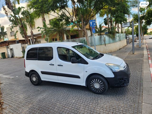 מודעת רכב סיטרואן ברלינגו