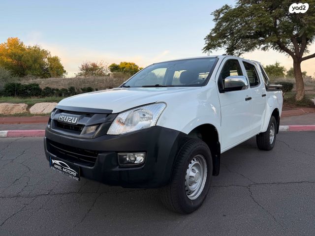 איסוזו די-מקס