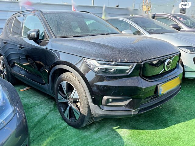 מודעת רכב וולוו XC40 2