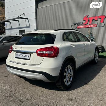 מרצדס-בנץ GLA