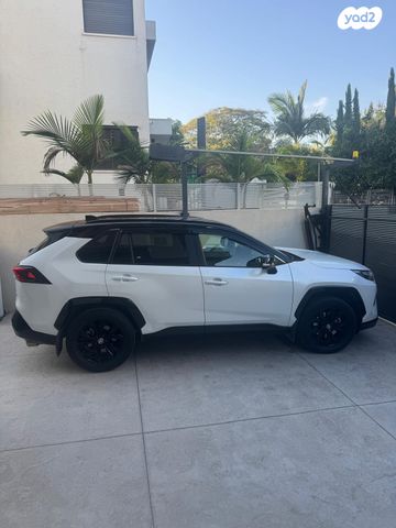 מודעת רכב טויוטה RAV4