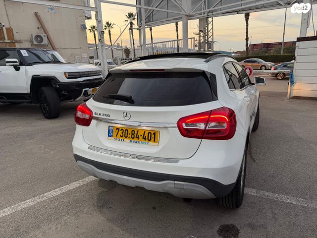 מרצדס-בנץ GLA