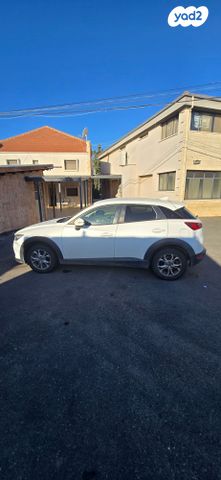 מודעת רכב מאזדה CX-3