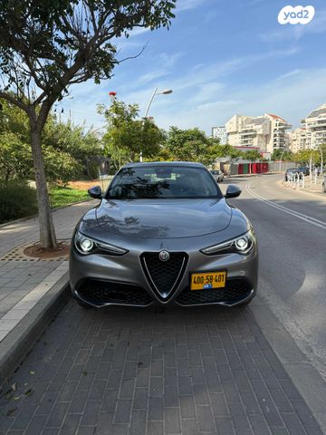 אלפא רומיאו סטלביו