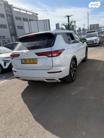 מיצובישי אאוטלנדר