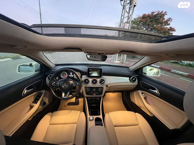 מרצדס-בנץ GLA