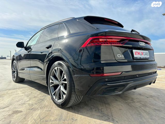 אאודי Q8