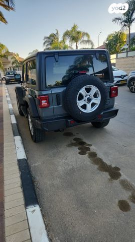 מודעת רכב ג'יפ רנגלר