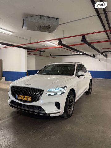 מודעת רכב ג'נסיס GV70