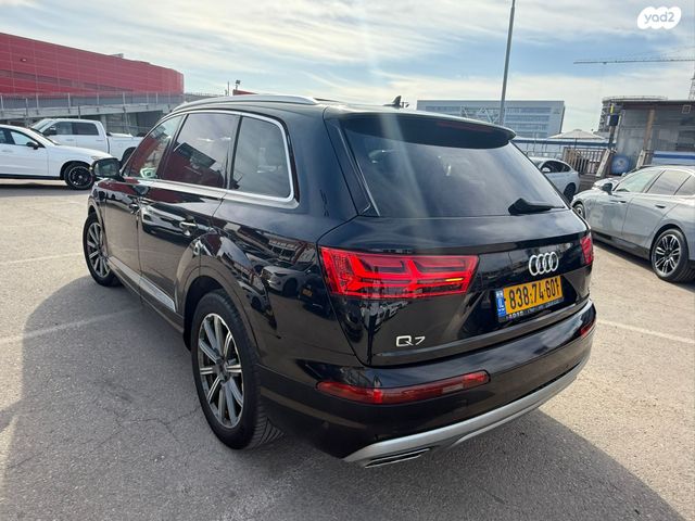 אאודי Q7