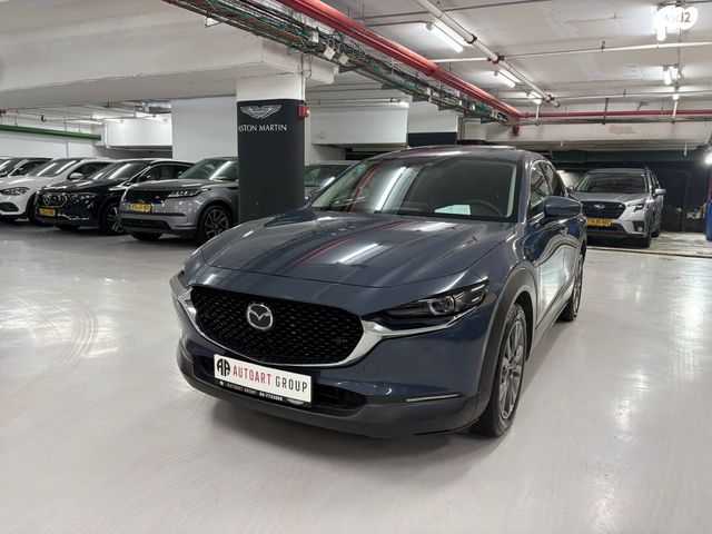 מודעת רכב מאזדה CX-30