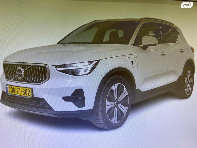 מודעת רכב וולוו XC40