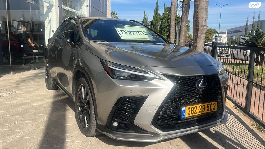 מודעת רכב לקסוס NX