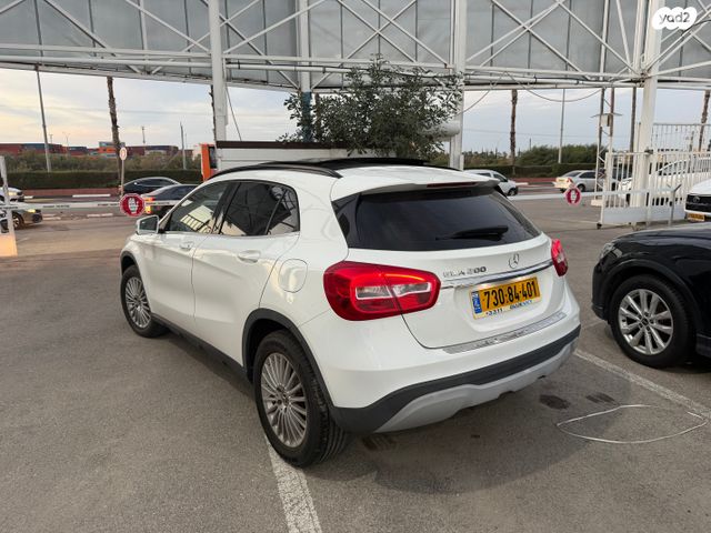 מרצדס-בנץ GLA