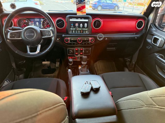 מודעת רכב ג'יפ רנגלר