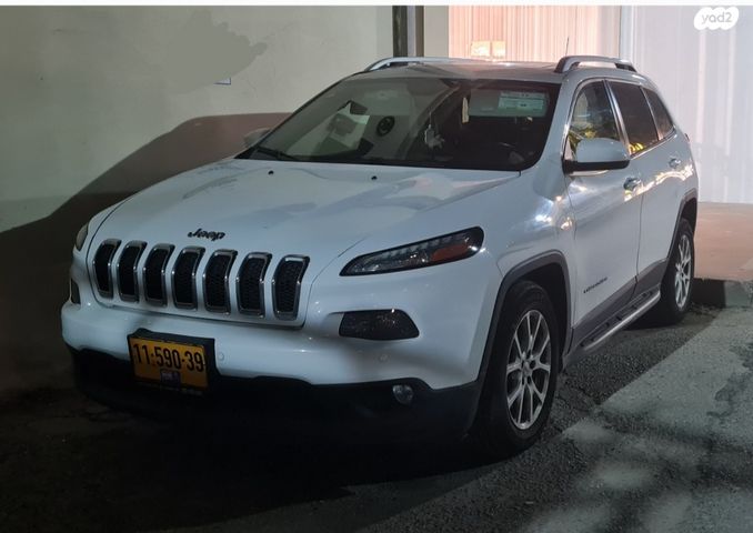 מודעת רכב ג'יפ צ'ירוקי