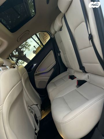 מרצדס-בנץ GLA