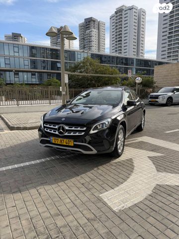 מודעת רכב מרצדס-בנץ GLA
