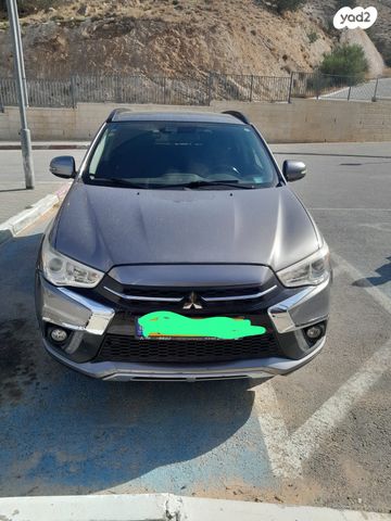 מודעת רכב מיצובישי ASX