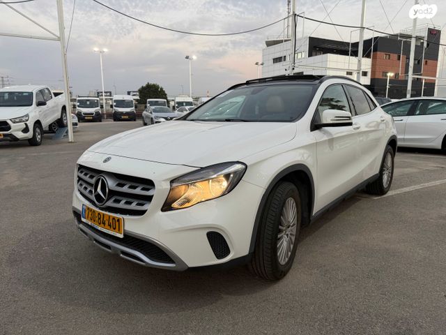 מודעת רכב מרצדס-בנץ GLA