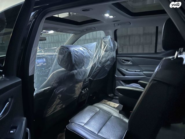 שברולט טראוורס