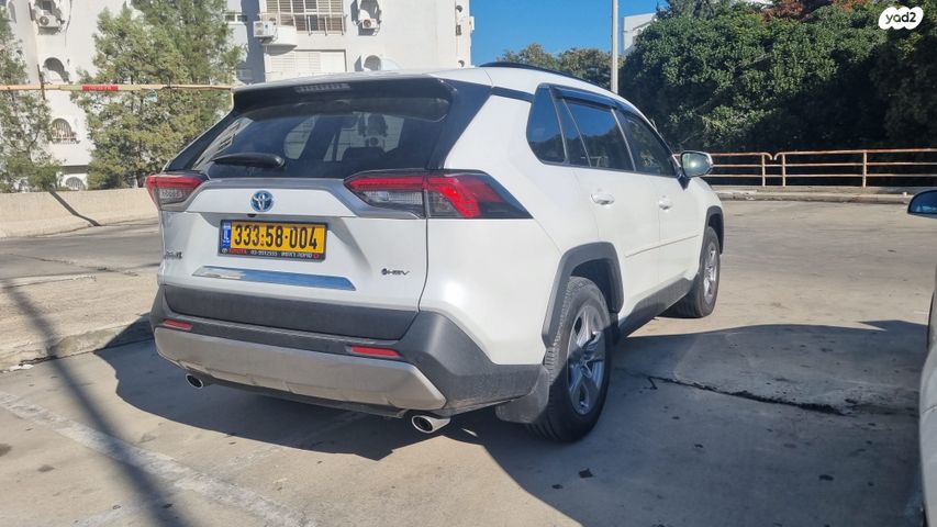 טויוטה RAV4