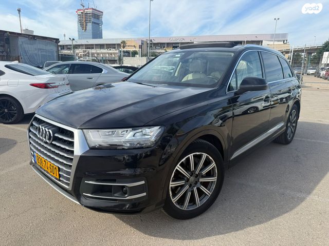מודעת רכב אאודי Q7