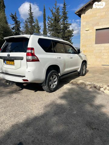 טויוטה לנד קרוזר