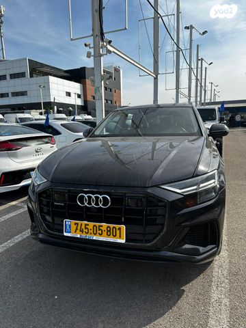 מודעת רכב אאודי Q8