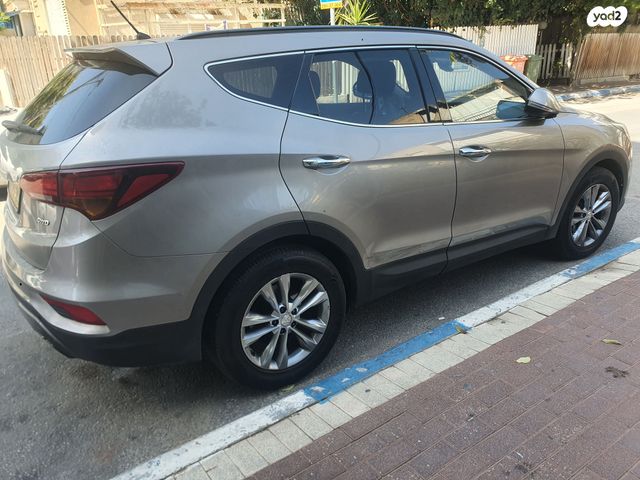 יונדאי סנטה פה