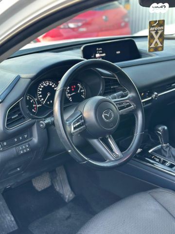 מאזדה CX-30