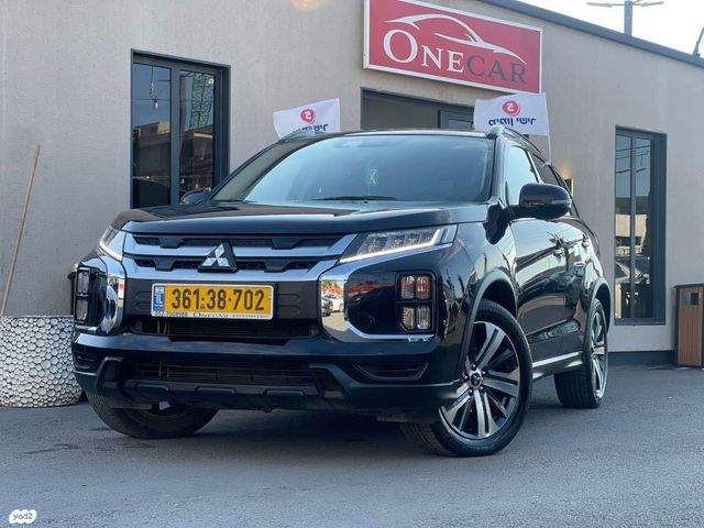 מודעת רכב מיצובישי ASX