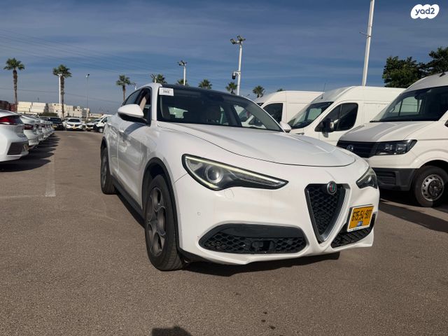 מודעת רכב אלפא רומיאו סטלביו