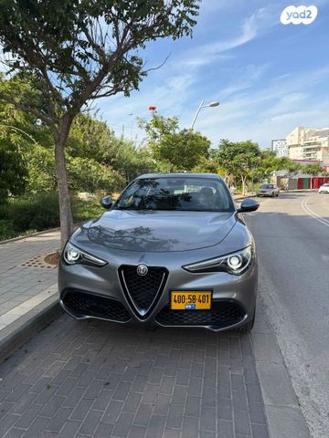 אלפא רומיאו סטלביו