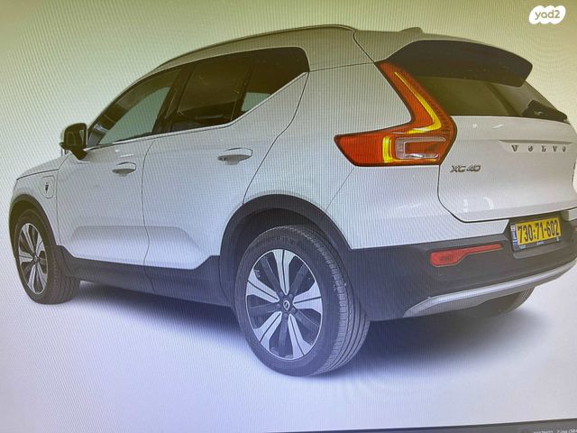 וולוו XC40