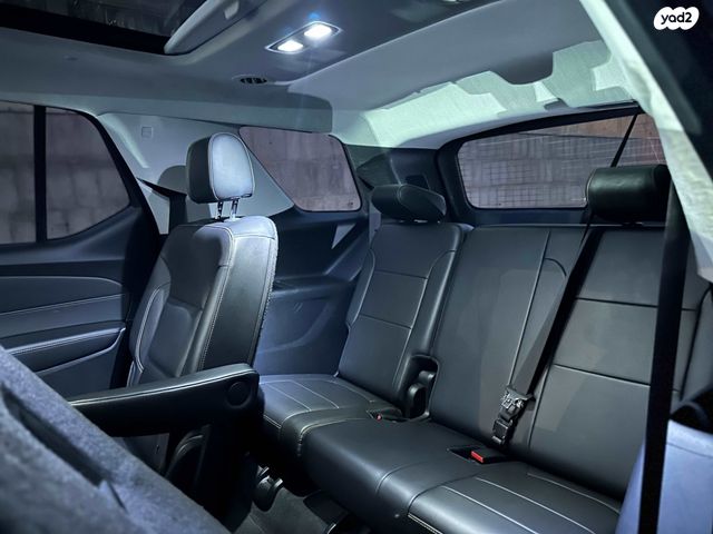 שברולט טראוורס