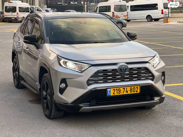 מודעת רכב טויוטה RAV4