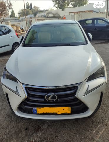 לקסוס NX
