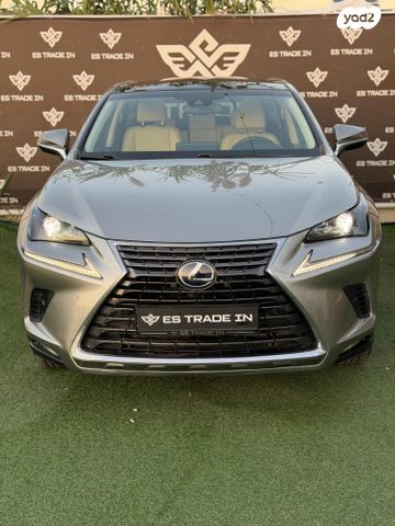 מודעת רכב לקסוס NX
