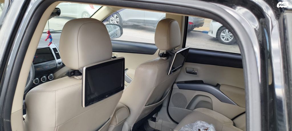 מיצובישי אאוטלנדר