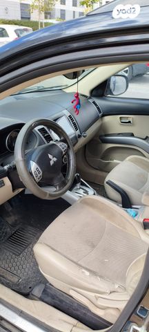 מיצובישי אאוטלנדר