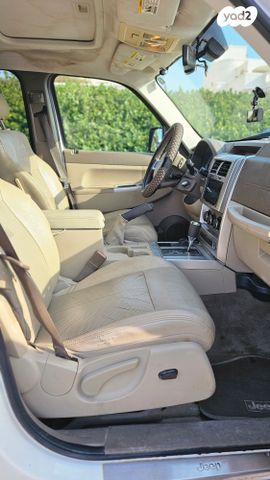 ג'יפ צ'ירוקי