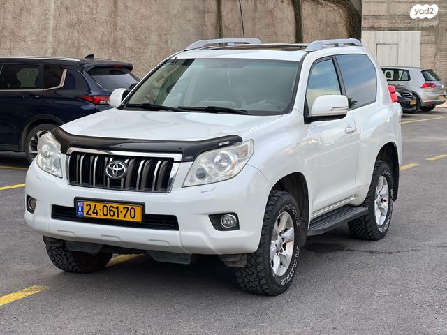 טויוטה לנד קרוזר