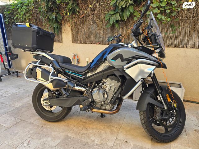 מודעת רכב CF MOTO 800MT