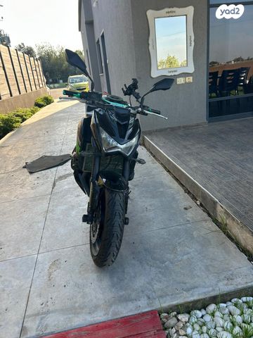קאוואסאקי Z800R
