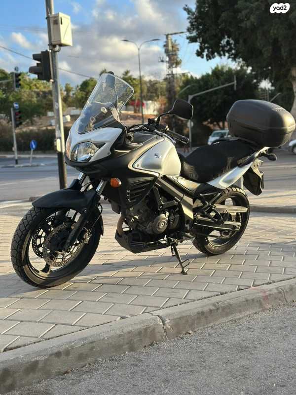 סוזוקי DL650 וי-סטרום