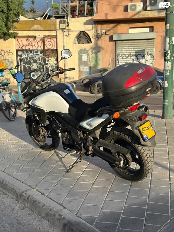 סוזוקי DL650 וי-סטרום